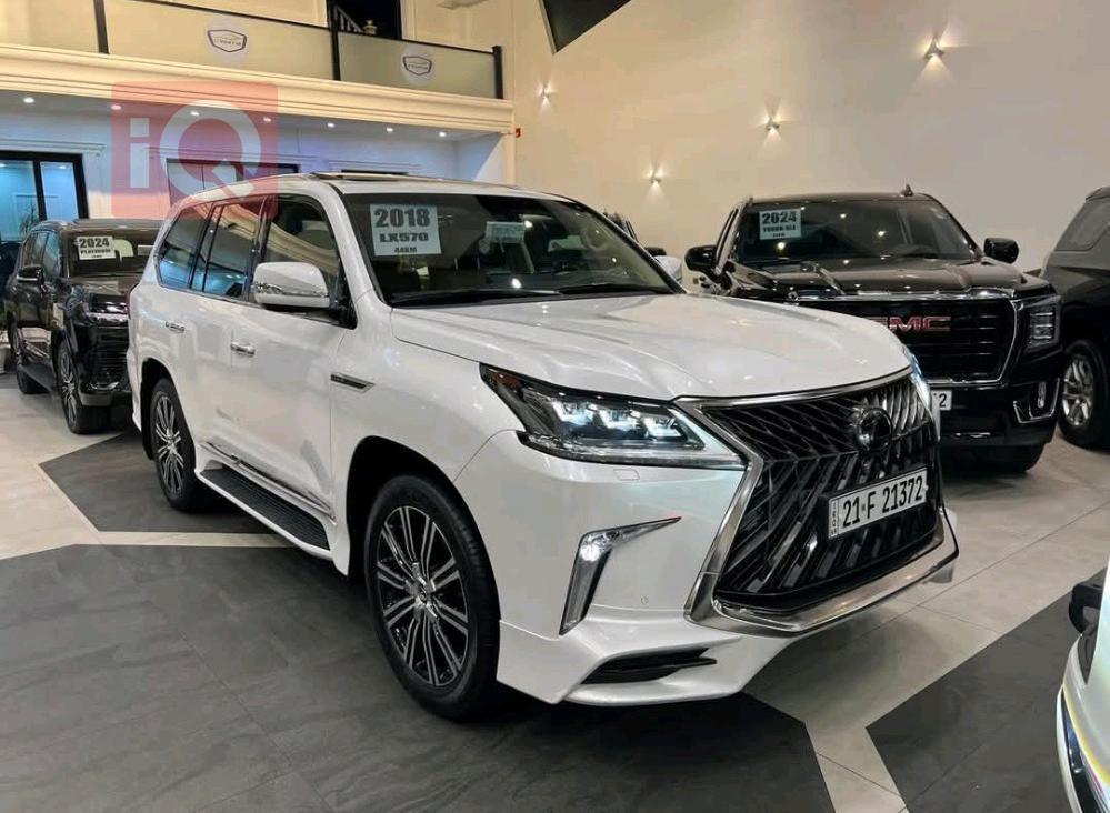 Lexus LX
